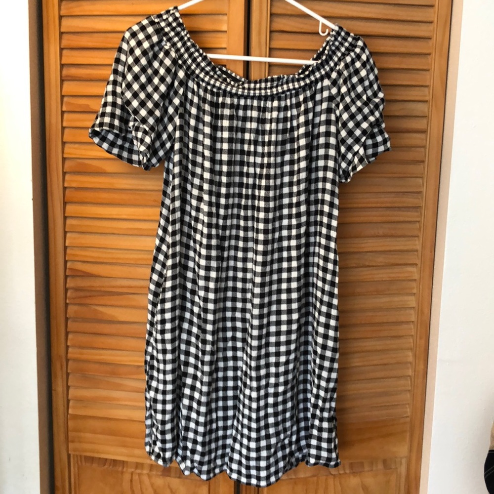 Xhilaration Medium Off the Shoulder Black and White Dress